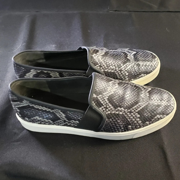 Vince Slip‎ On Snake Embossed Granite Leather Sneakers Flats Shoes - Picture 5 of 8